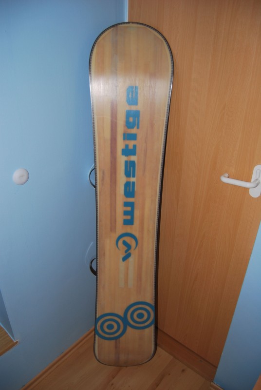 skluznice OK, žádné velké rýhy nebo tupé hrany