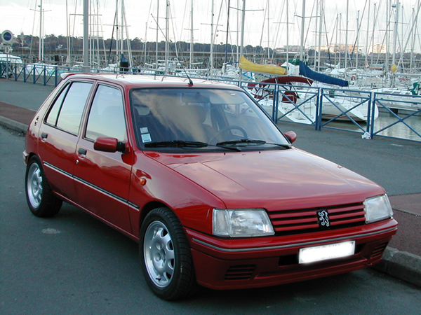 0001-peugeot205club GTI027.jpg