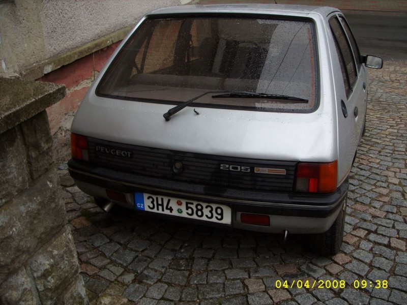 Peugeot 205 Open 1.9 01.JPG