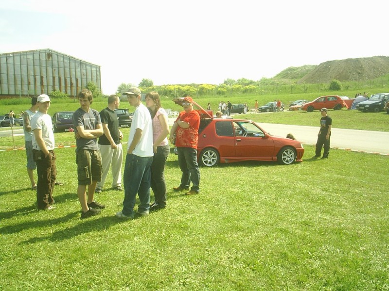 peuegeot205club_1sraz102.JPG