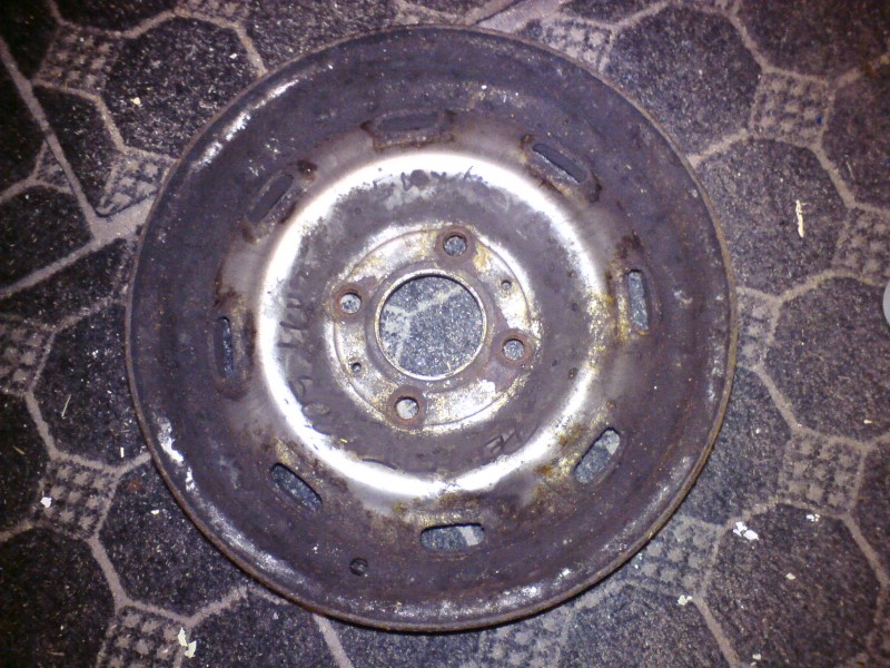 ocelovy disk, bez pneu, velikost 13&quot; šířka 5.0&quot; ET20 (asi) - 5,7 kg