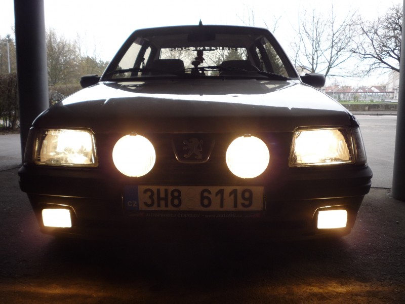 při denním světle dálkový