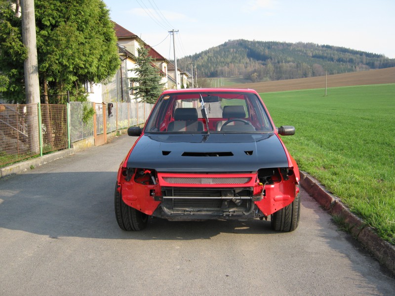 Peugeot 205 1,9 GTI 005.jpg