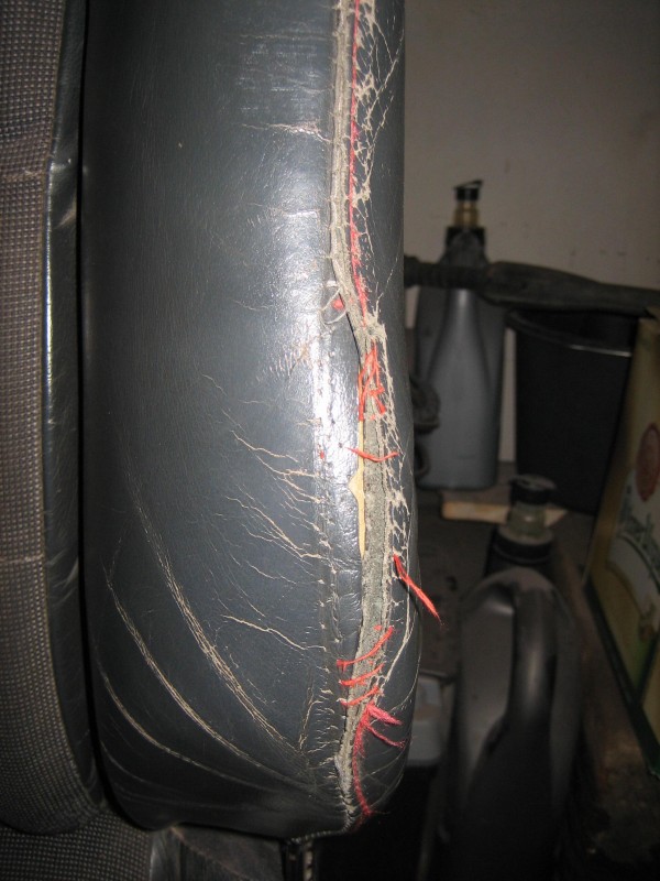 Oprava sedaček 021.jpg