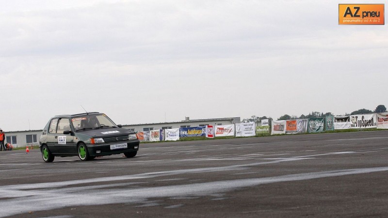 VIII.AZpneu-AutoSlalom-TRANSLATA-2010-036.jpg