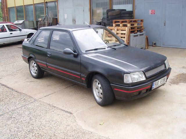 puvodne to melo byt jen gti s dieselem pod kapotou