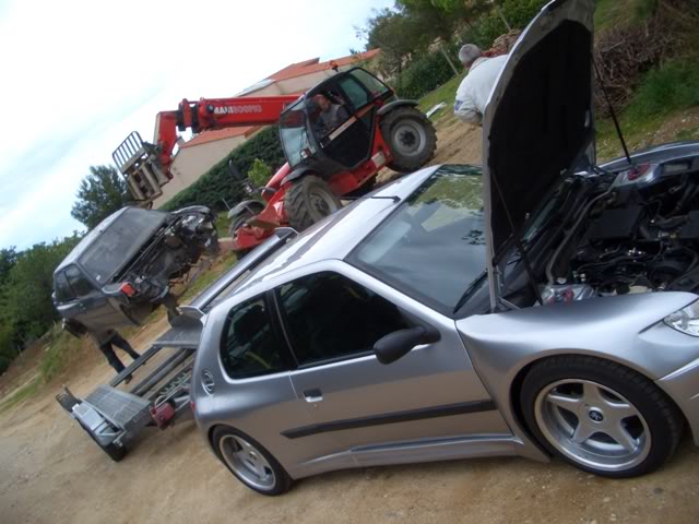 Ta 306 je luxusni v dimme