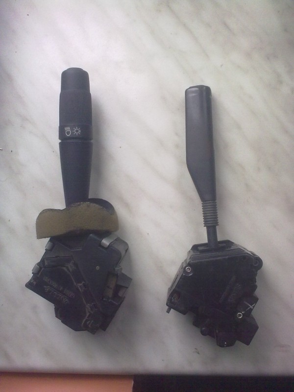 PACKY SVETLA V PEKNEM STAVU NEZALEPENE !!