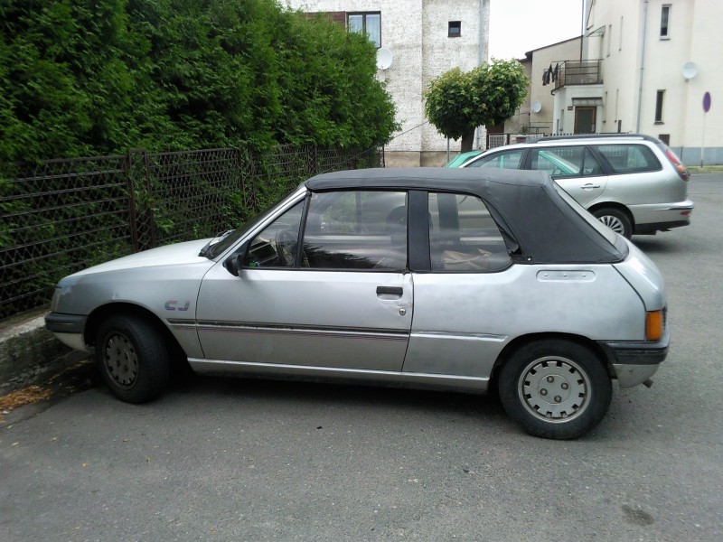 cabrio z Hronova