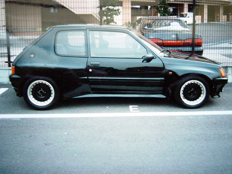 PEUGEOT205GTI-ITS03_02.jpg