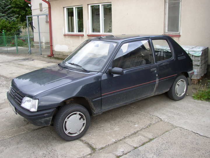 Peugeot01.jpg