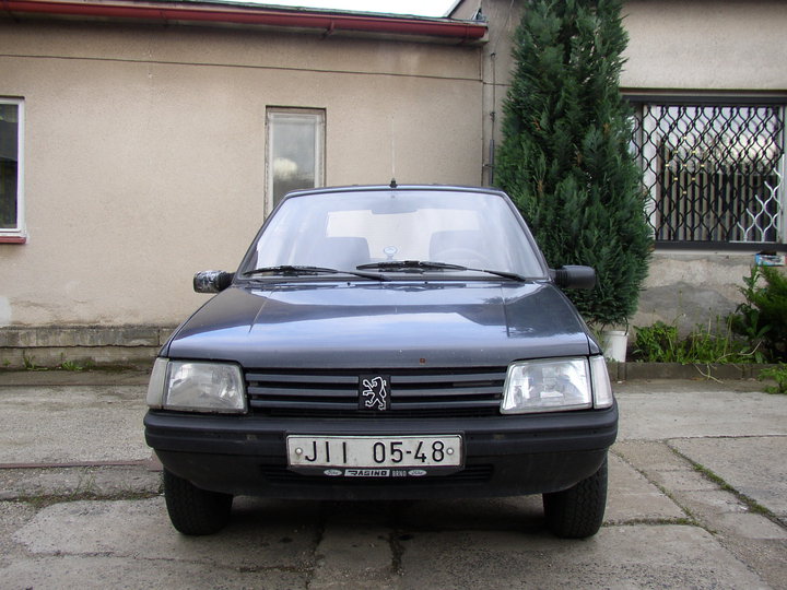 Peugeot02.jpg