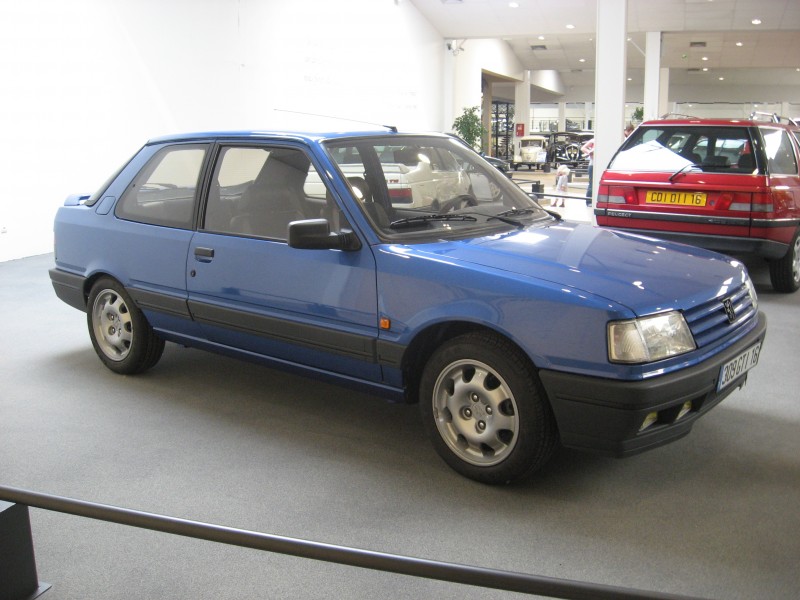 Peugeot_309_GTI_16v.jpg