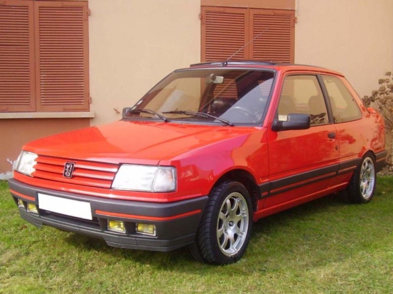 Peugeot_309GTI_Wallpaper_curjc.jpg