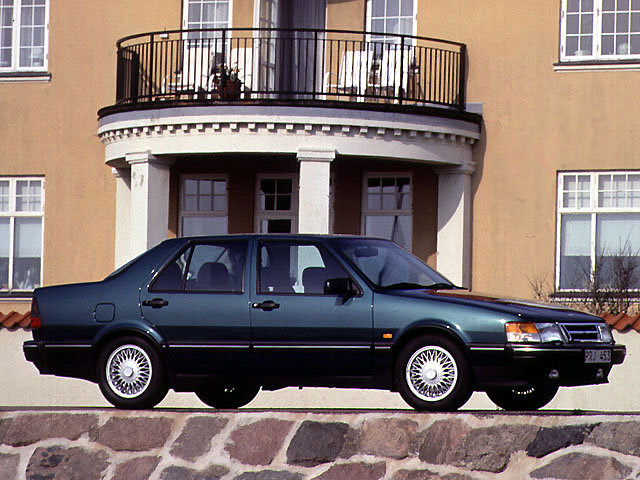 Saab_9000_CD_1_d43.jpg