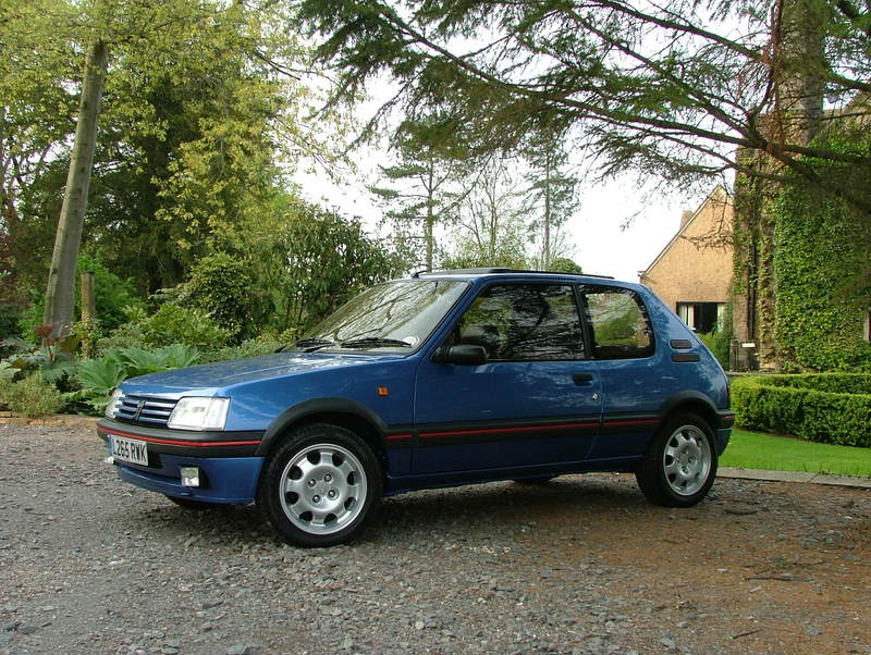 205gti003-1.jpg