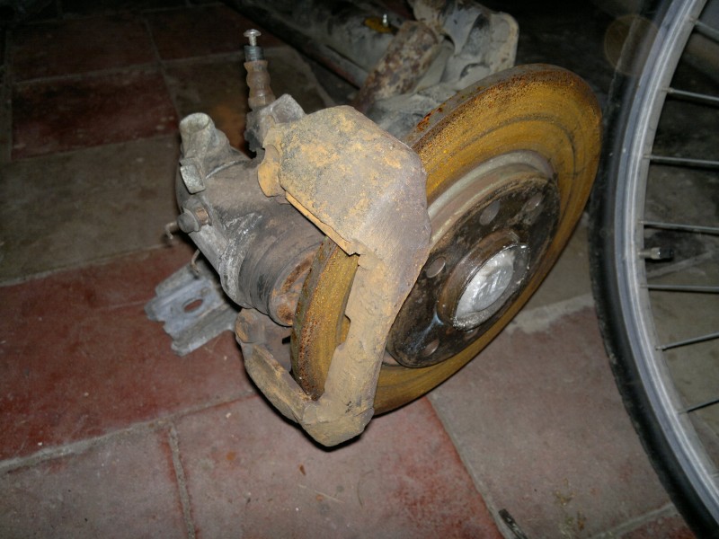 zkouška na nápravě