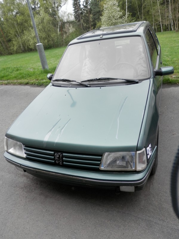 Nálepka z levého nárazníku půjde určitě pryč:)