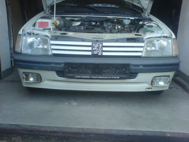 Predni narazdnik se spojlerem :-)