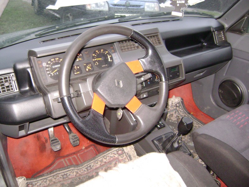 renault 004.jpg