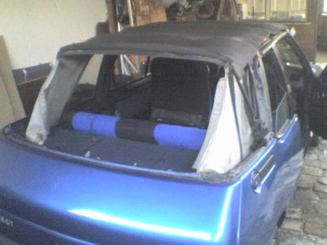 První věc, kterou jsem musel udělat,byla výměna celé střechy, která byla kaput.