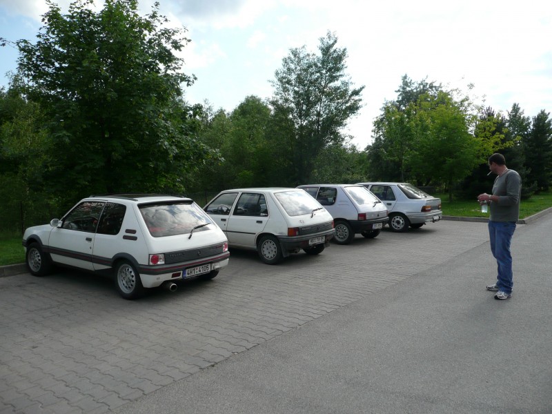 první zastávka byla u OMW pro doplnění tekutin