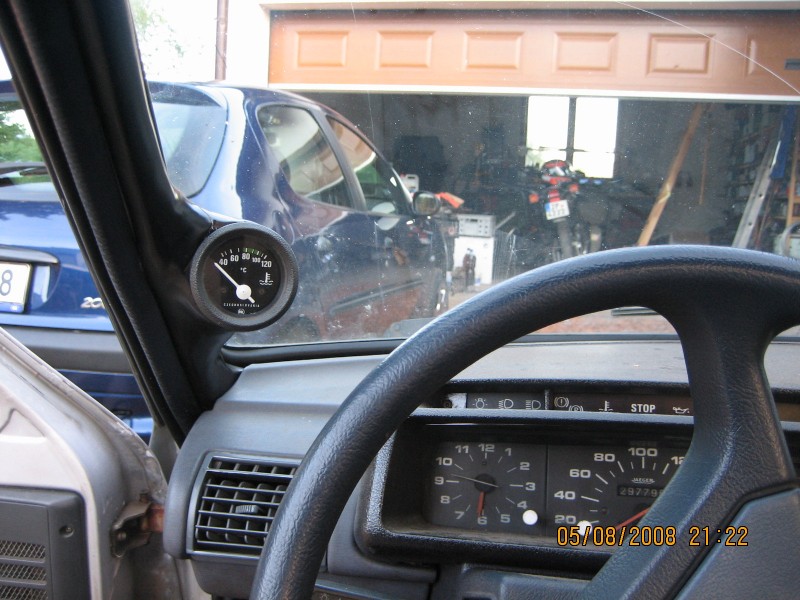 Ten zmiňovaný přídavný budík...